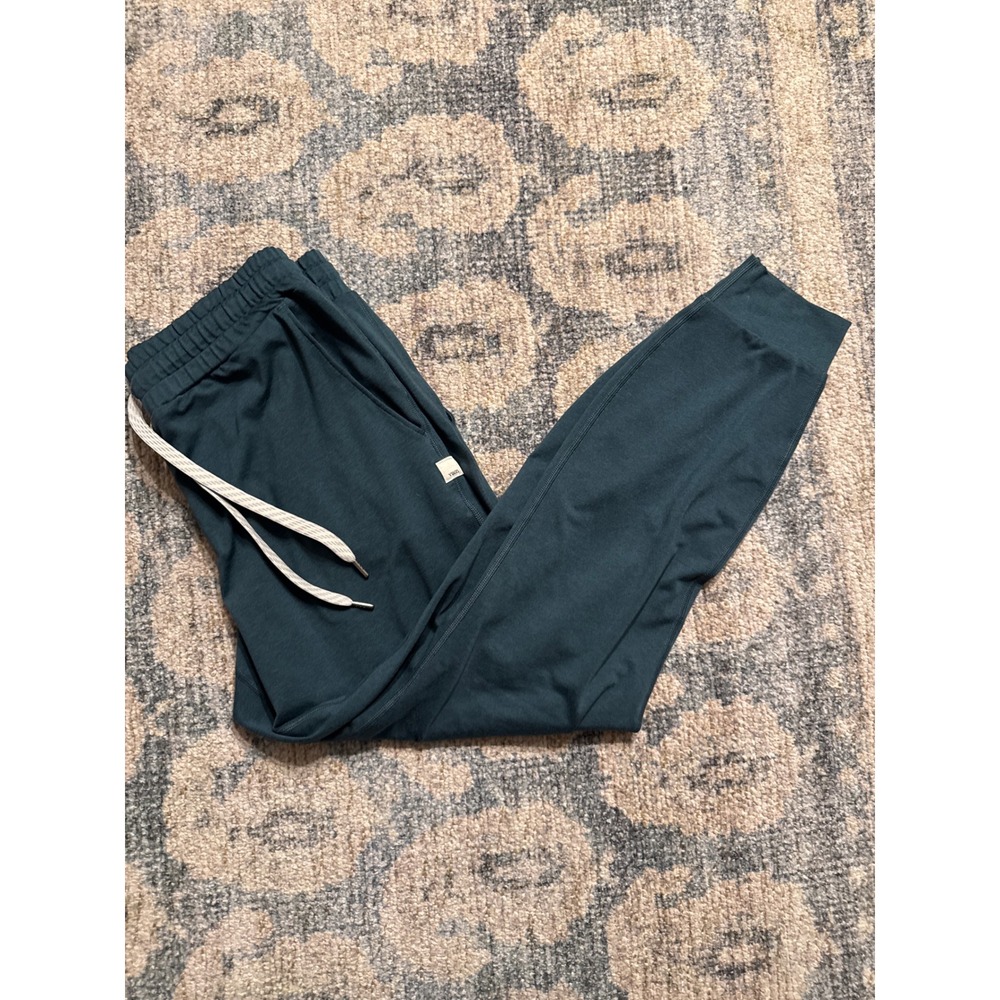 Vuori Performance Jogger Size XS Pristine Condition